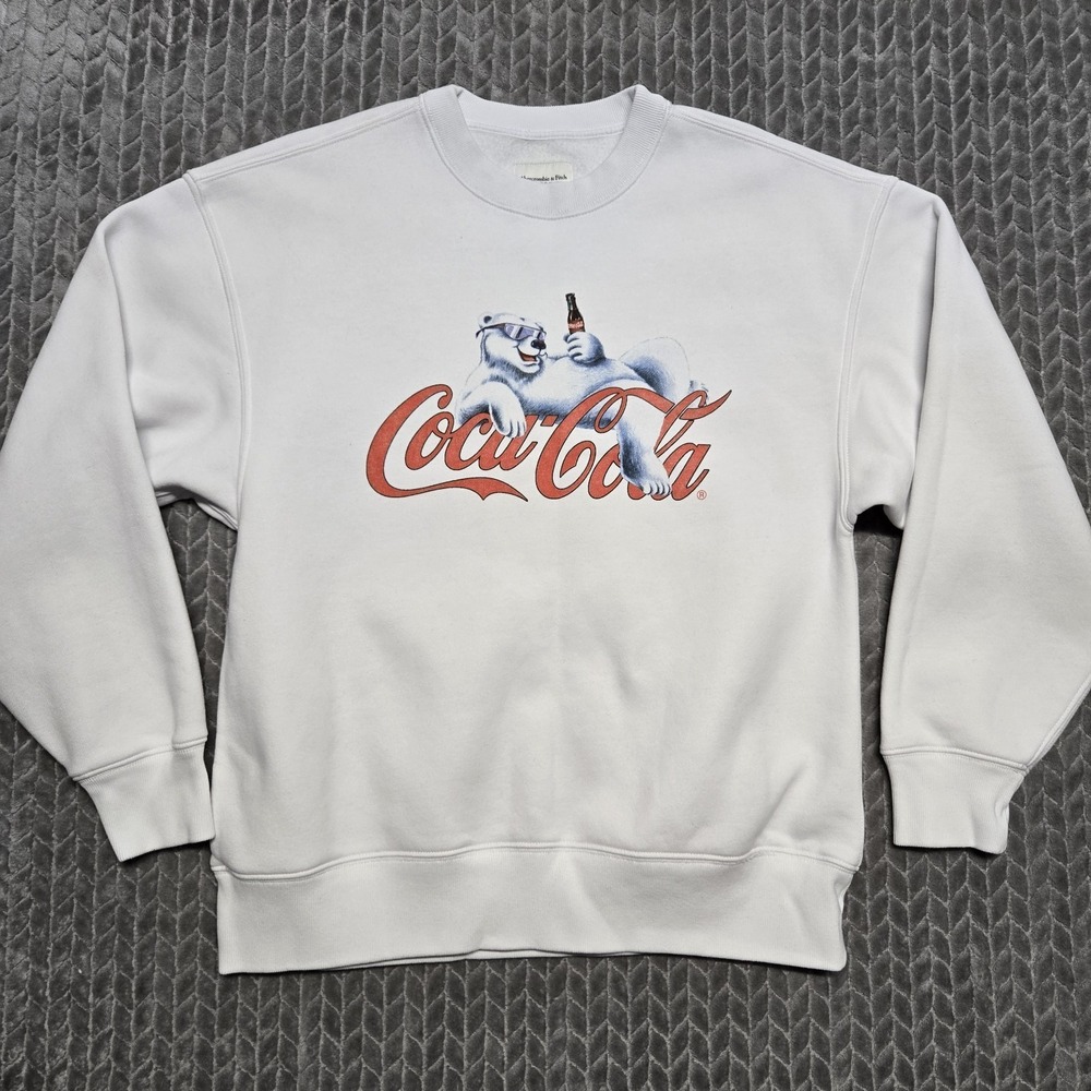 RARE Abercrombie & Fitch Coca-Cola Polar Bear Soft A&F Sweatshirt Size Small